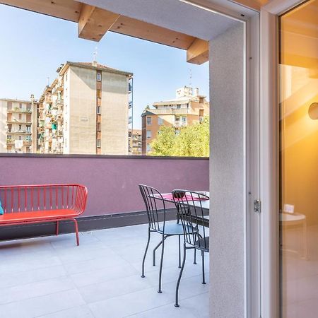 Joivy Contemporary Apartments In Historical Giambellino-Lorenteggio Milan Bagian luar foto