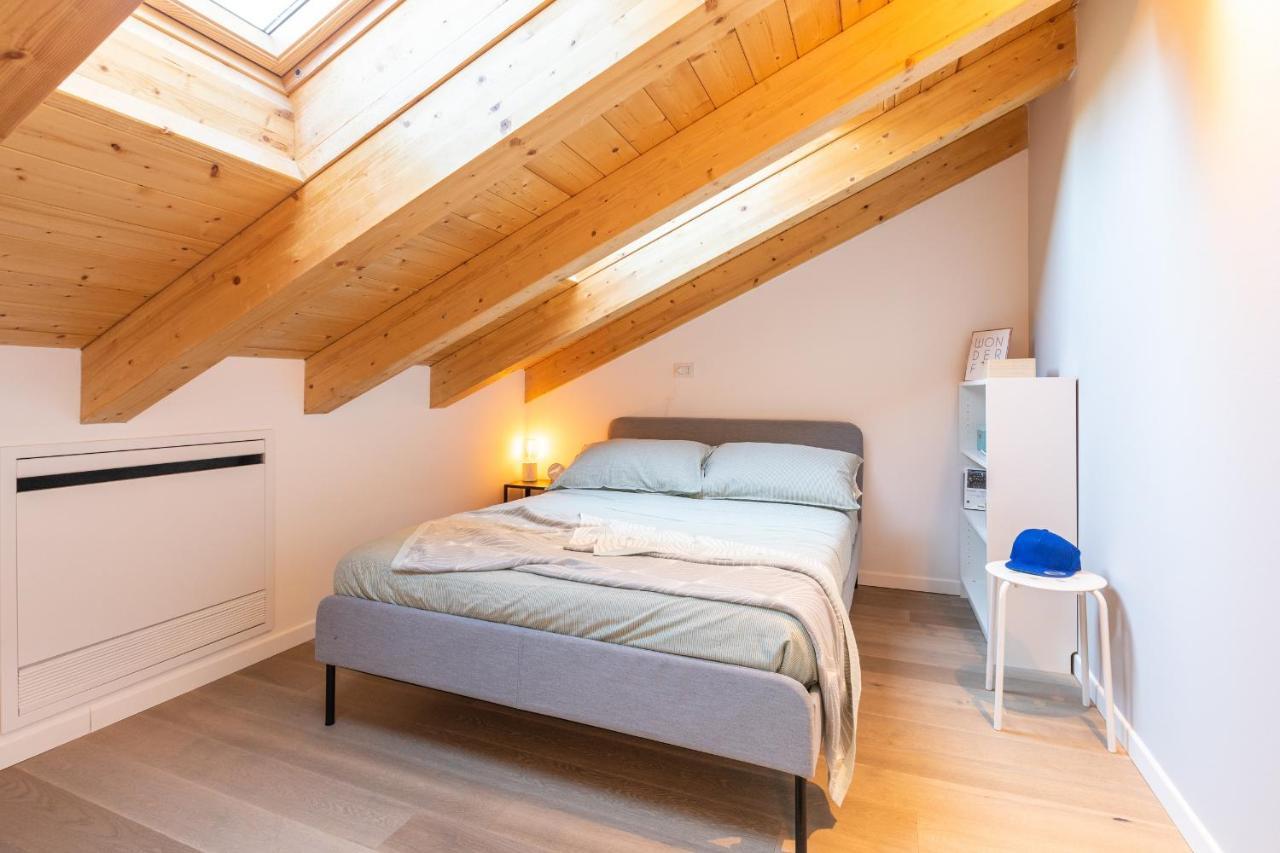 Joivy Contemporary Apartments In Historical Giambellino-Lorenteggio Milan Bagian luar foto