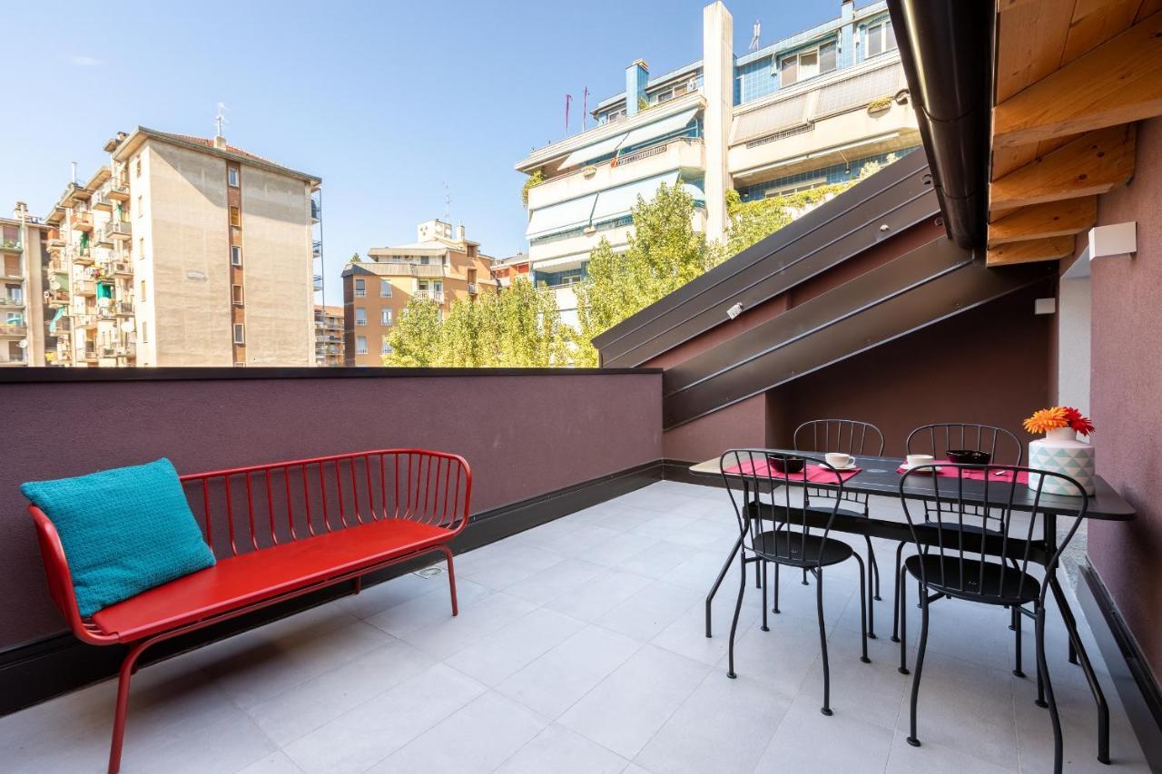 Joivy Contemporary Apartments In Historical Giambellino-Lorenteggio Milan Bagian luar foto
