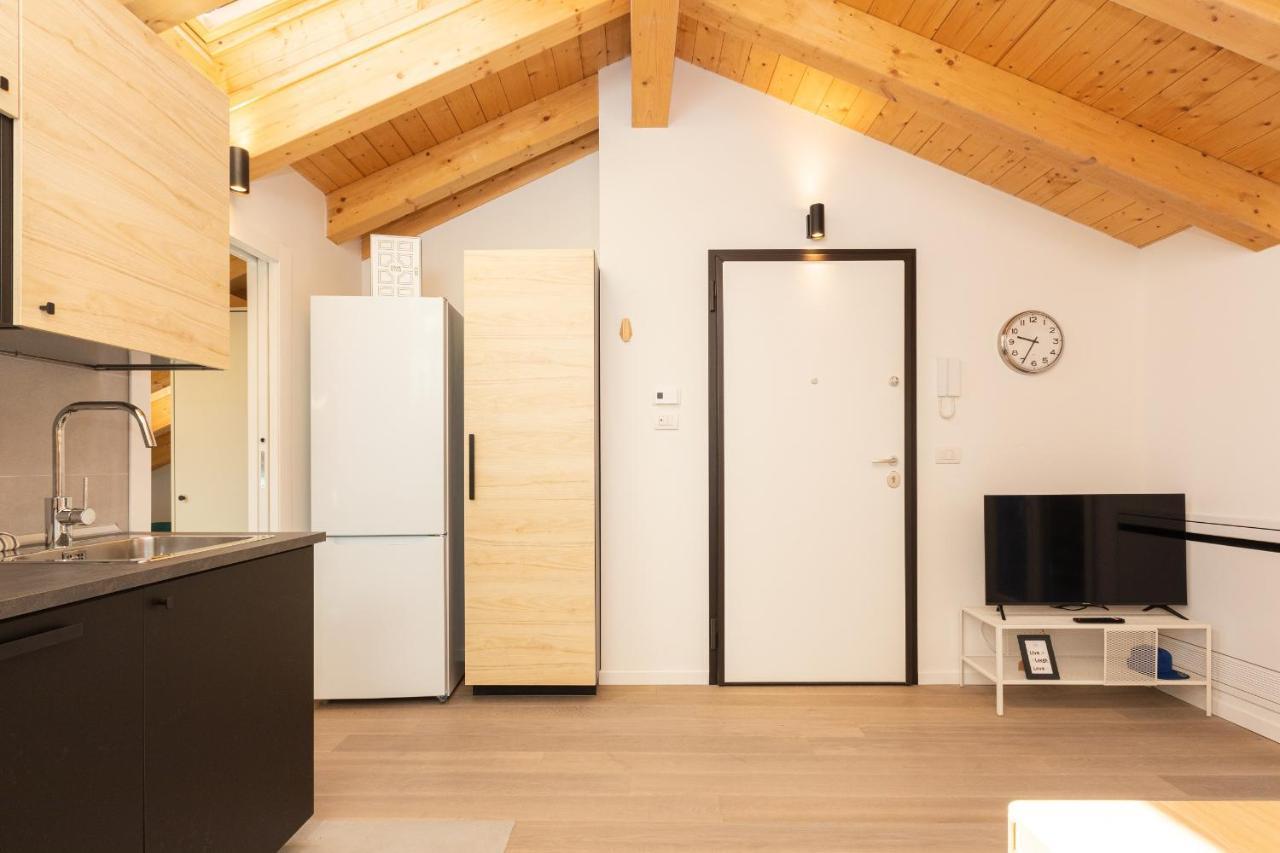 Joivy Contemporary Apartments In Historical Giambellino-Lorenteggio Milan Bagian luar foto