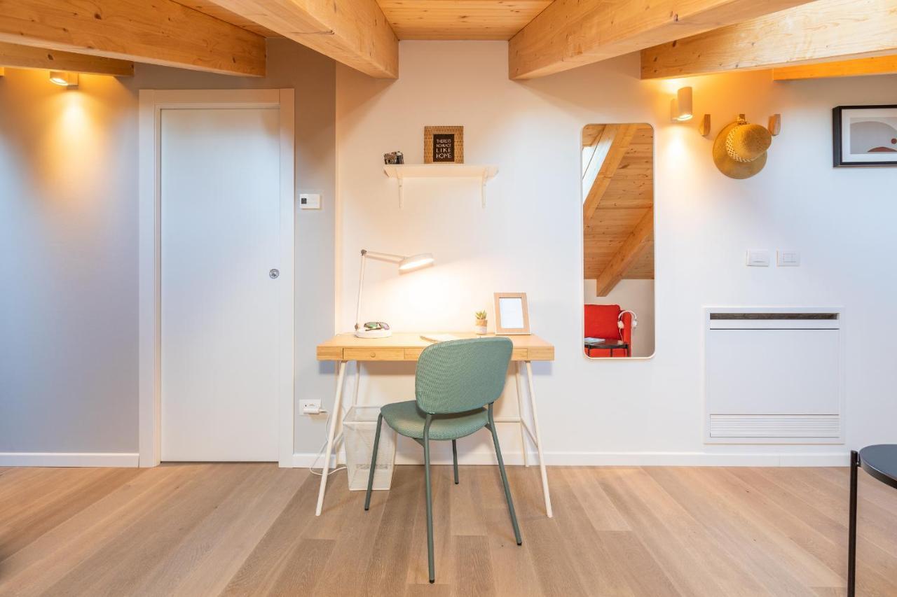 Joivy Contemporary Apartments In Historical Giambellino-Lorenteggio Milan Bagian luar foto
