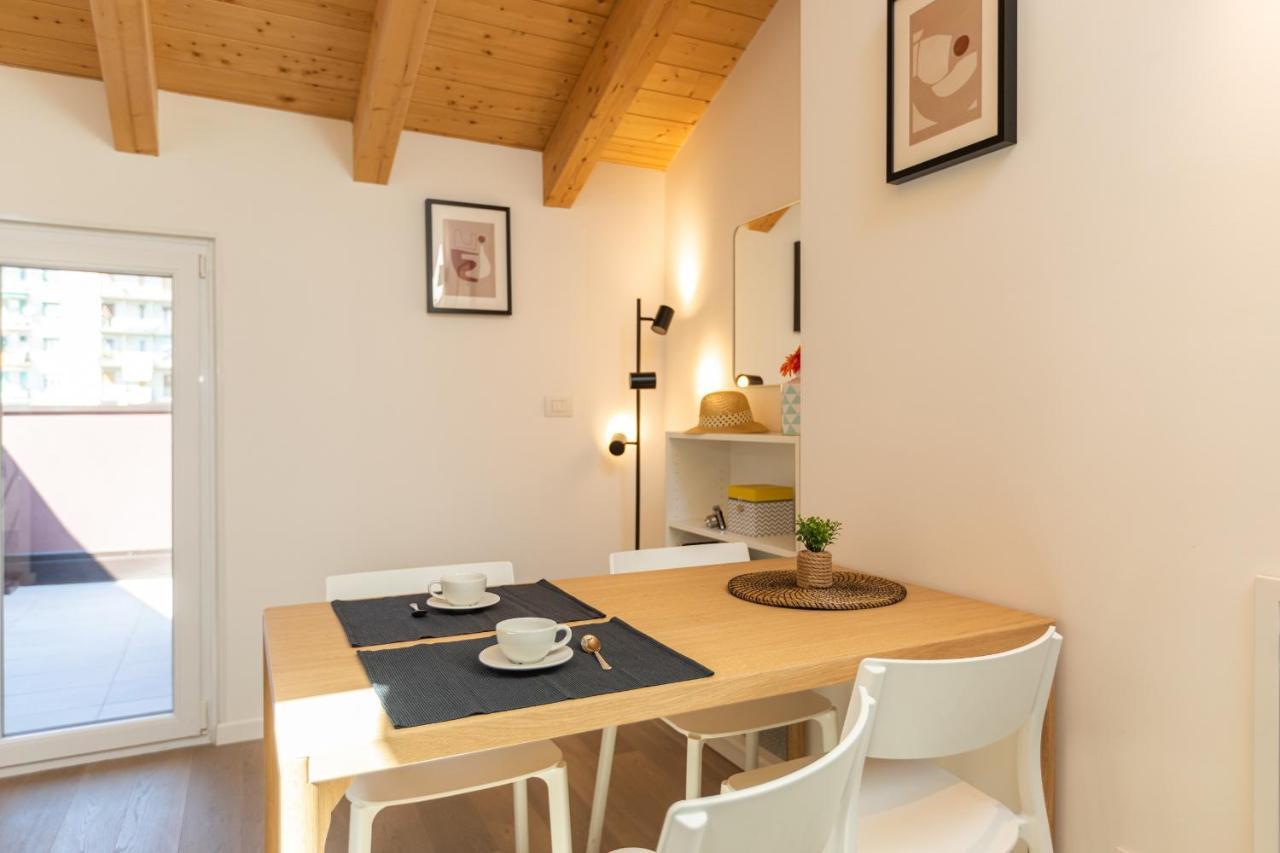 Joivy Contemporary Apartments In Historical Giambellino-Lorenteggio Milan Bagian luar foto