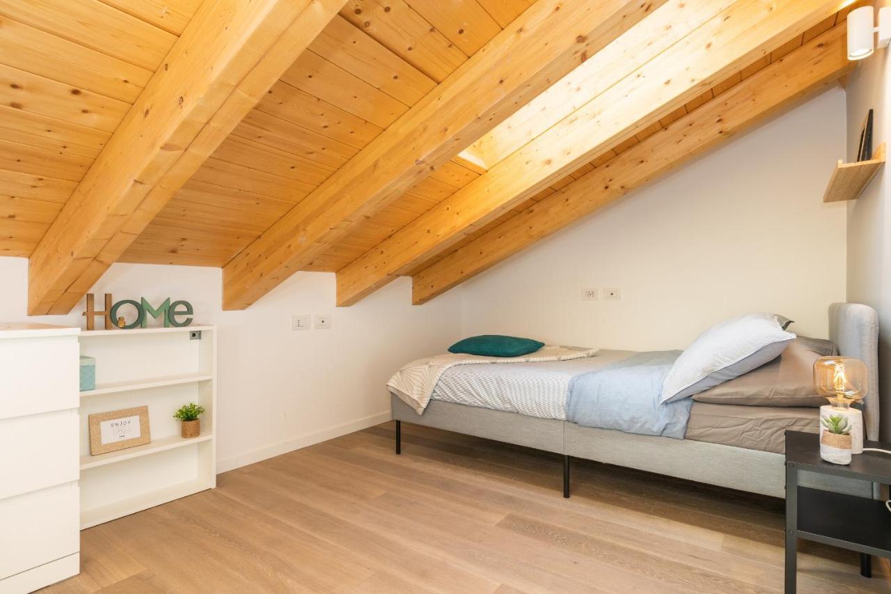 Joivy Contemporary Apartments In Historical Giambellino-Lorenteggio Milan Bagian luar foto
